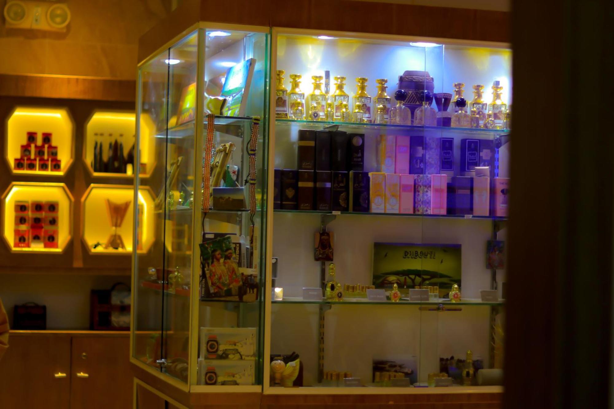 Capital Hotel Djibouti Djibouti City Екстериор снимка