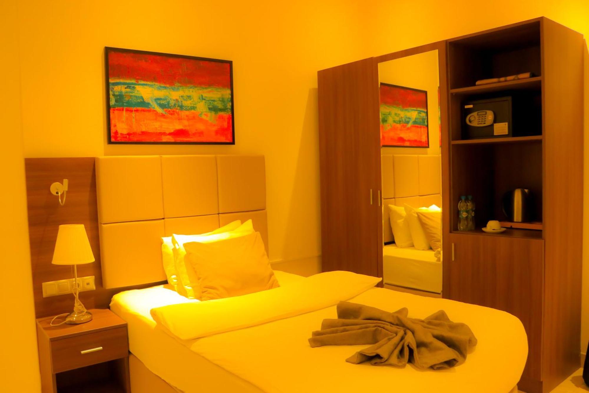 Capital Hotel Djibouti Djibouti City Екстериор снимка