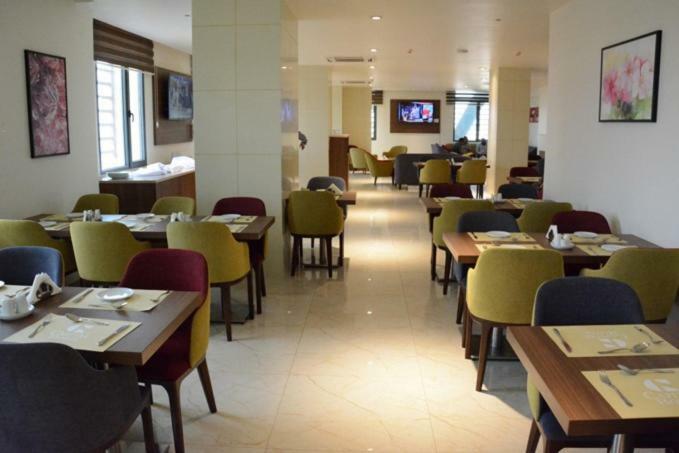 Capital Hotel Djibouti Djibouti City Екстериор снимка