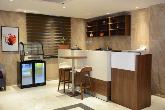 Capital Hotel Djibouti Djibouti City Екстериор снимка